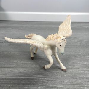 2007 Papo Pegasus Pony Horse with Wings Mythical Magical Animal Creature Figure